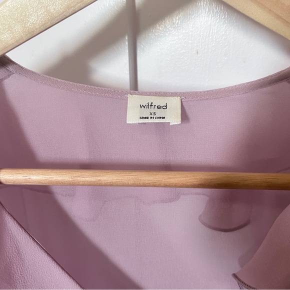 Aritzia frenchy blouse (limited color lilac) - Picture 6 of 7
